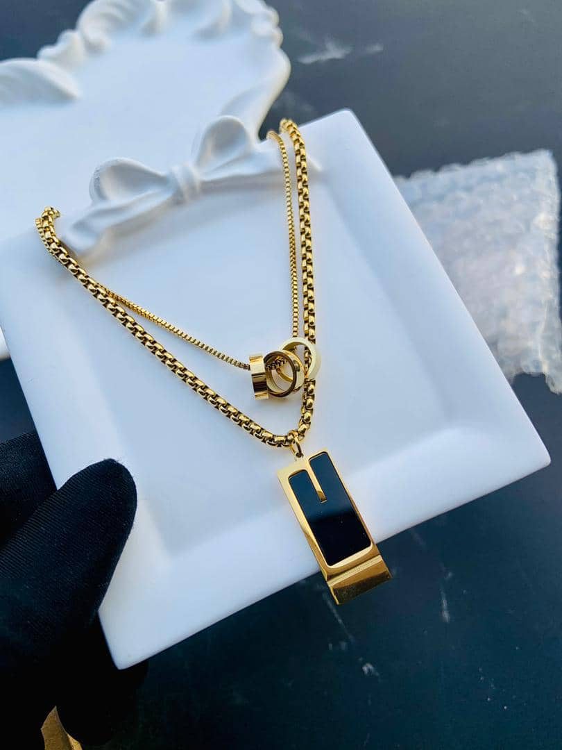 Double Female Necklace