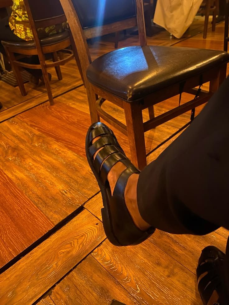 Sandal