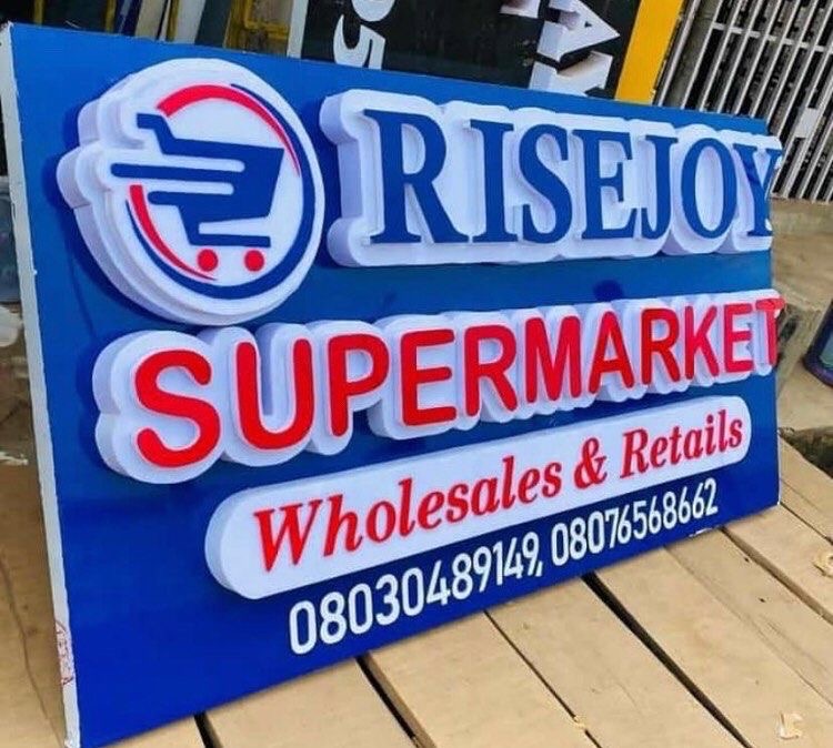 Outdoor signage By size