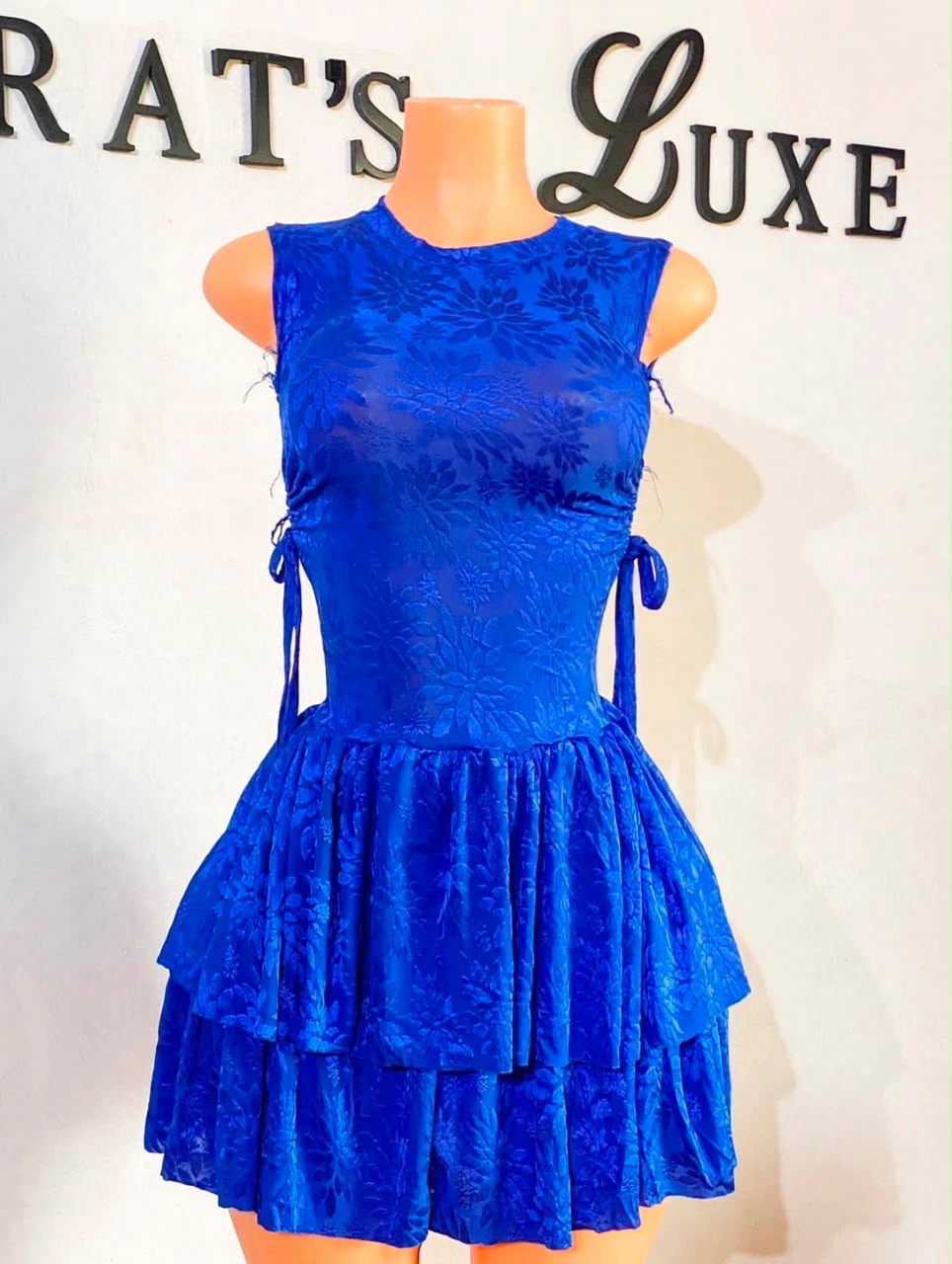 Blue short gown