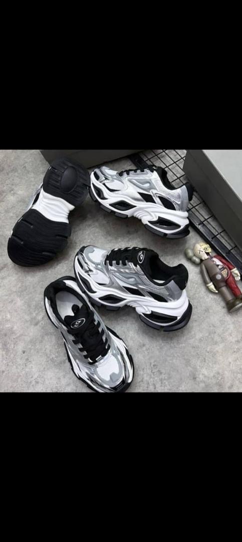Ladies Sneakers